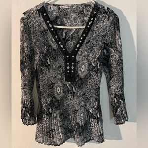 Signature by Larry Levine stretch blouse with rim stones black and white